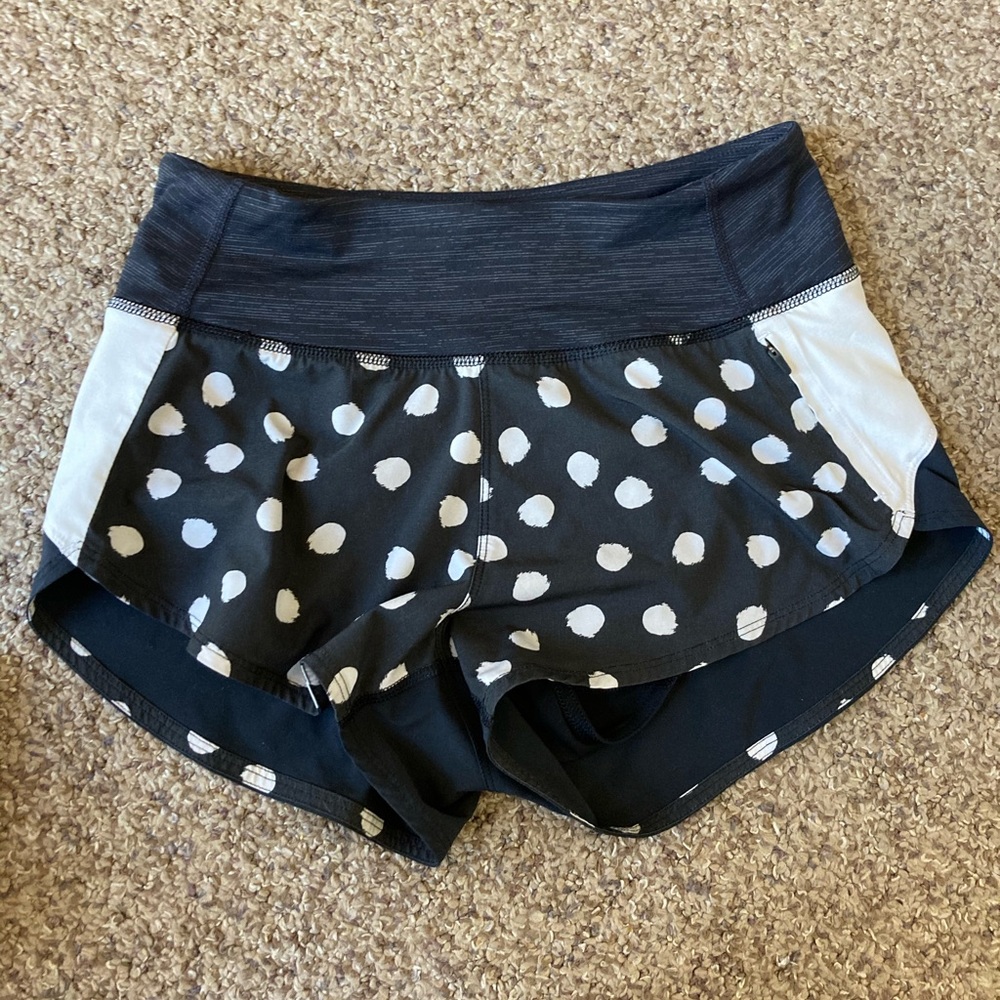 Outdoor Voices Hudson 2.5” shorts